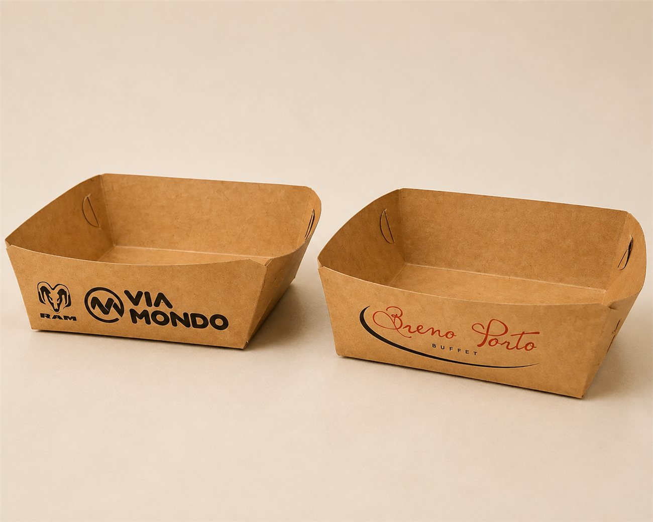 Bandeja personalizada Kromos — Via Mondo e Breno Porto Buffet