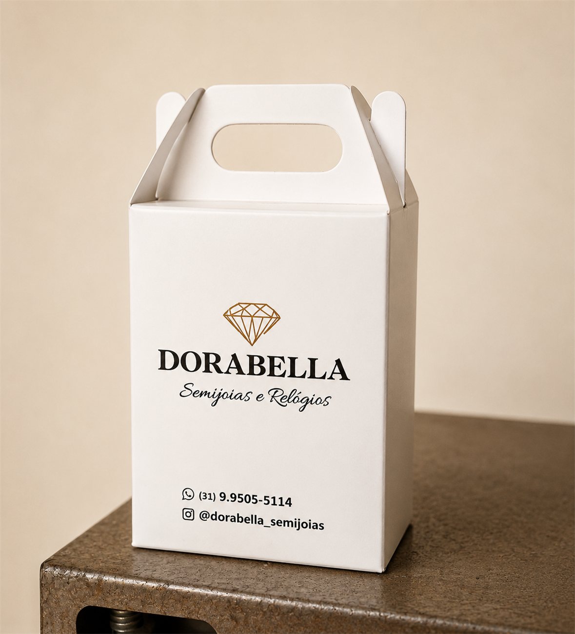 Embalagens personalizadas — Dorabella Semijoias e Relógios